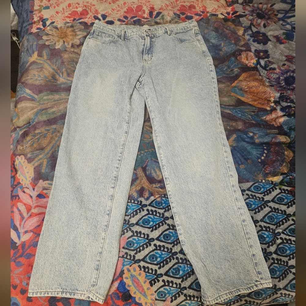 PacSun Light Wash Straight Leg Women's Jeans